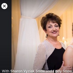 Meet your Posher, Sharon